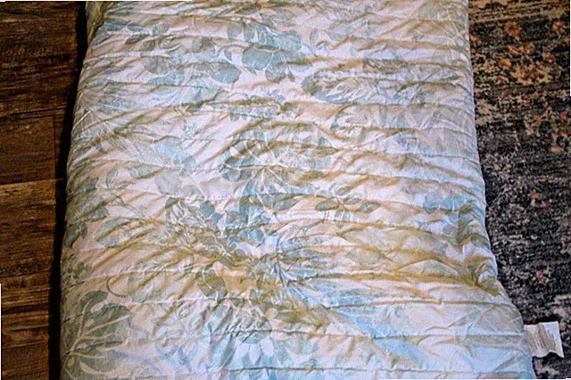 QUEEN COMFORTER WHITE LIGHT GREEN FLORAL 98'' X 88'' LIGHT WEIGHT COMFORTER FOR